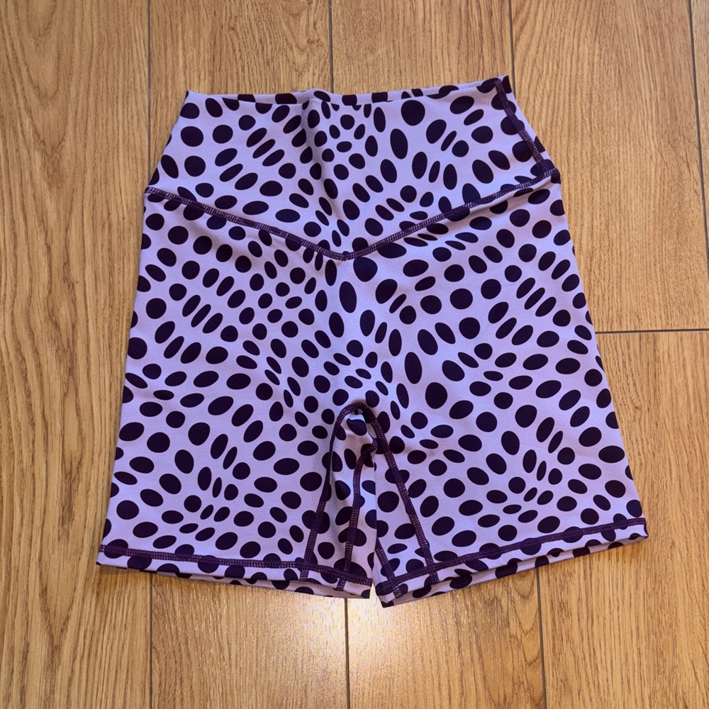 Vitality X Cosmopolitan- High-Waist Purple Dot Workout Shorts